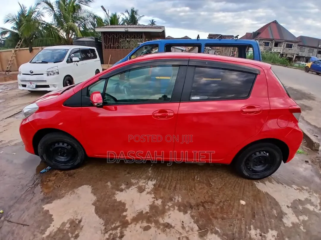 Toyota Vitz 1.5 FWD 3dr 2013 Red
