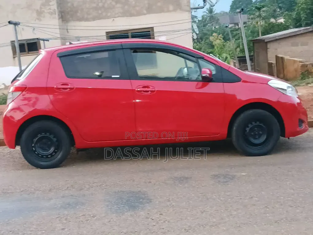 Toyota Vitz 1.5 FWD 3dr 2013 Red