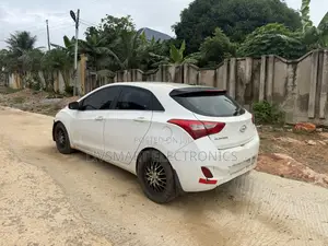Hyundai Elantra 2014 White