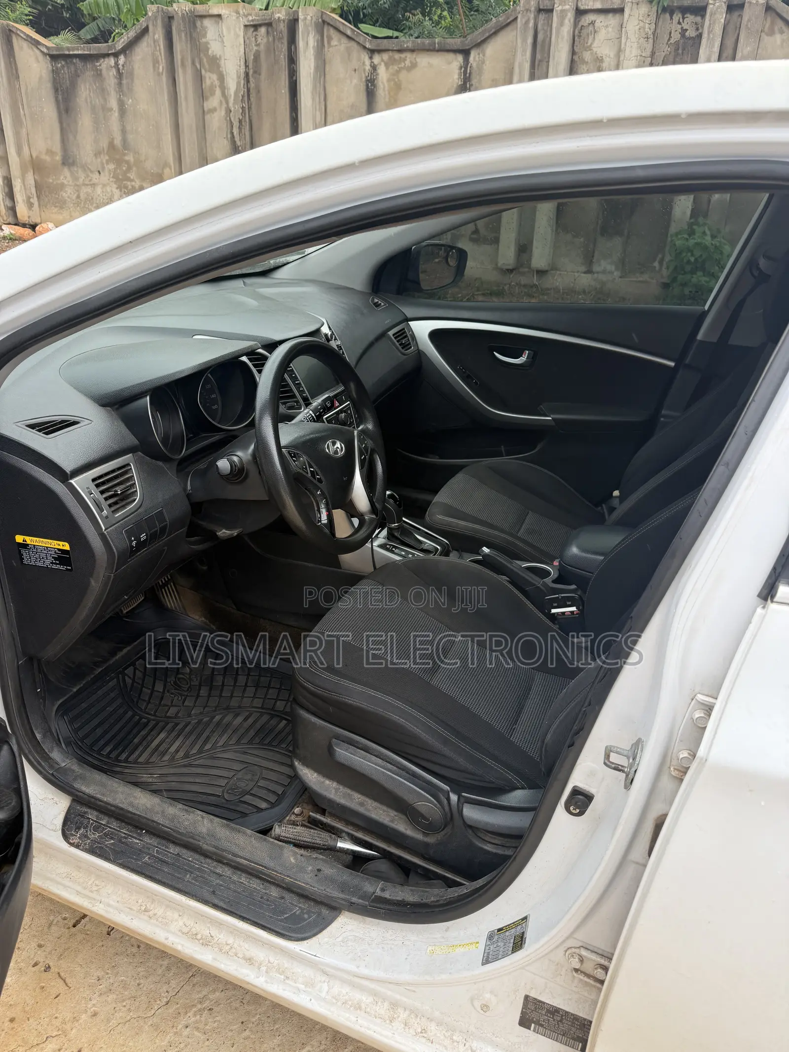 Hyundai Elantra 2014 White