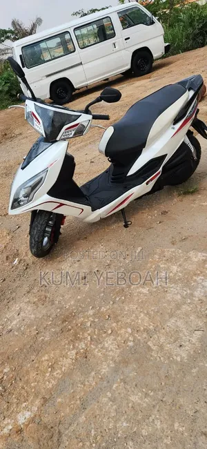 SYM Symphony 2019 White