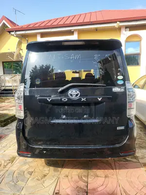 Toyota Voxy 2012 Black