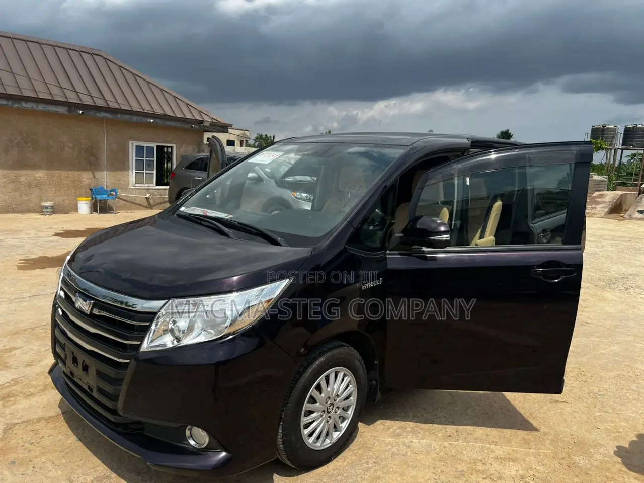 Toyota Voxy 2012 Brown
