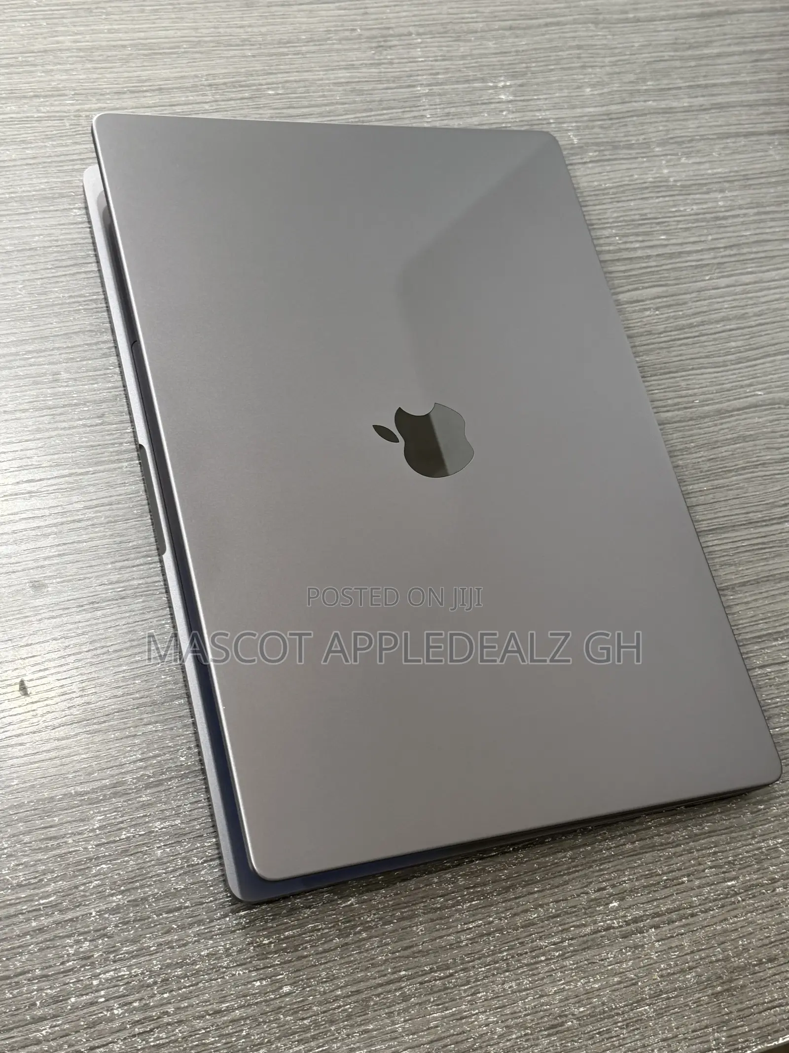 New Laptop Apple MacBook Pro 2026 M5 Pro 24GB Apple M5 Pro SSD 1T