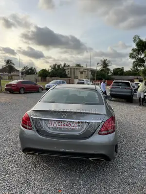 Mercedes-Benz C300 Base 4Matic Sedan AWD (2.0L 4cyl 7A) 2016 Gray