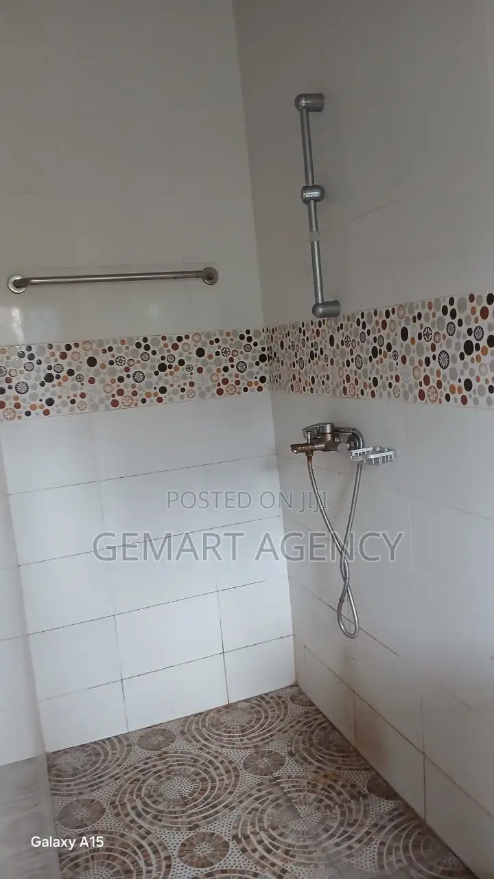 2bdrm Apartment in Acp, Kwabenya for rent