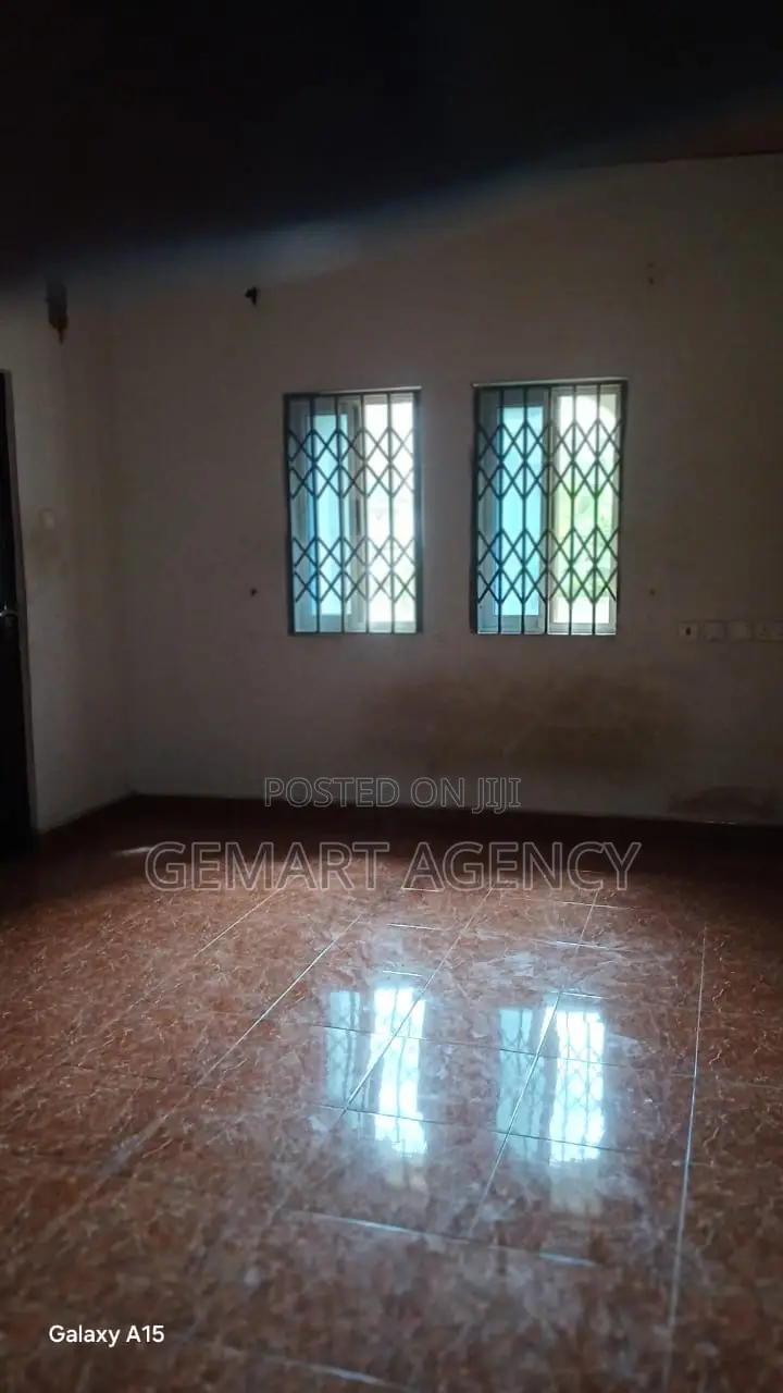 2bdrm Apartment in Acp, Kwabenya for rent