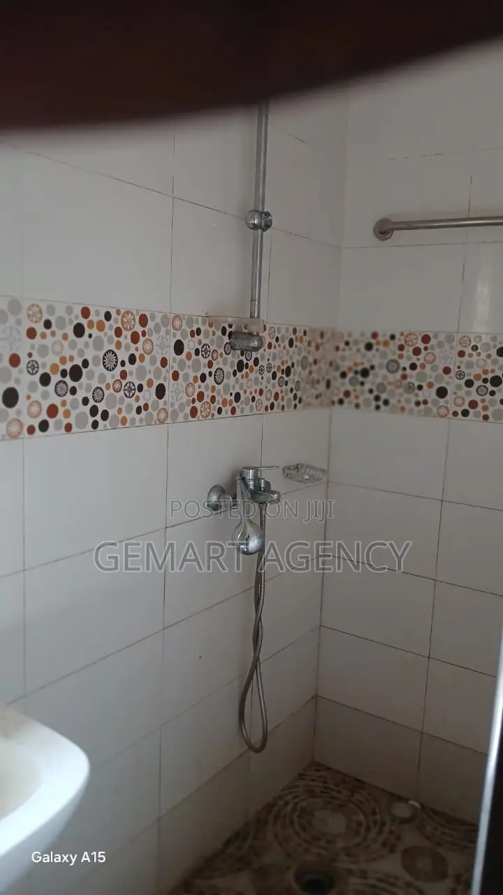 2bdrm Apartment in Acp, Kwabenya for rent