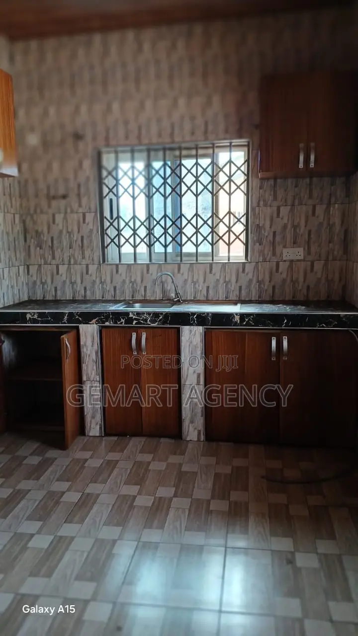 2bdrm Apartment in Acp, Kwabenya for rent