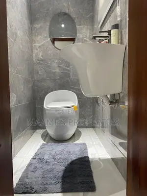 Furnished 4bdrm Duplex in Lake Side Estate for rent
