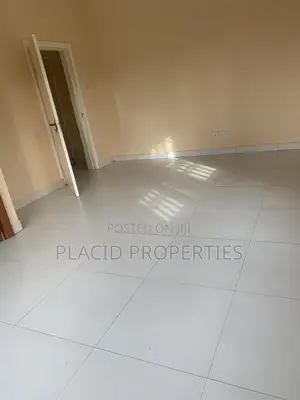 1bdrm Apartment in Ofankor Barrier for rent