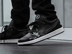 Original Air Jordan 1 Low Se Black/White