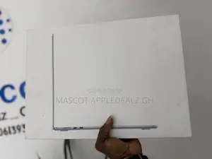 New Laptop Apple MacBook Air 2025 M4 24GB Apple M4 SSD 512GB