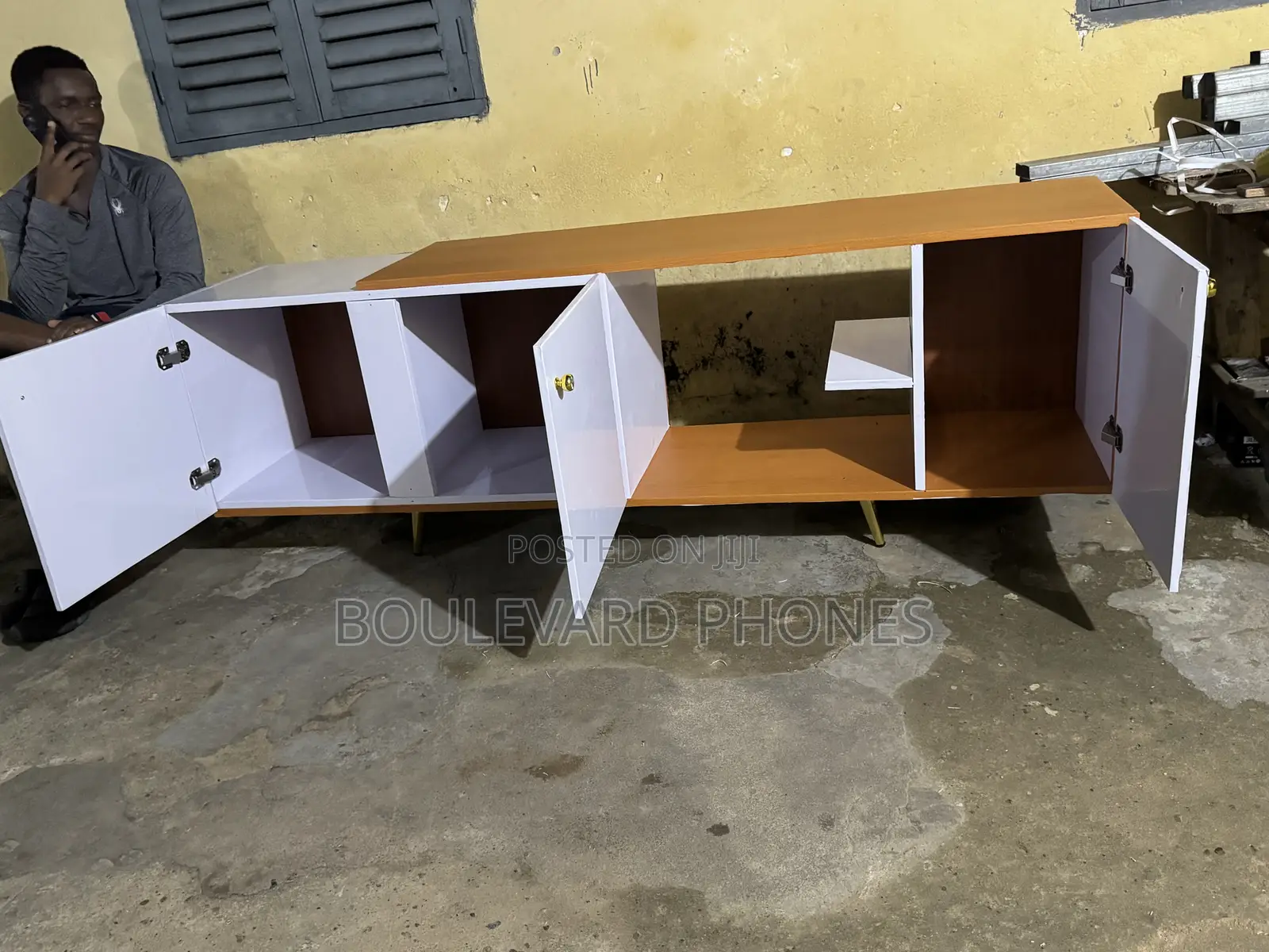 Modern Tv Stand