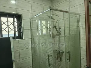 3bdrm House in Ashcom Properties, Baatsona Total for rent