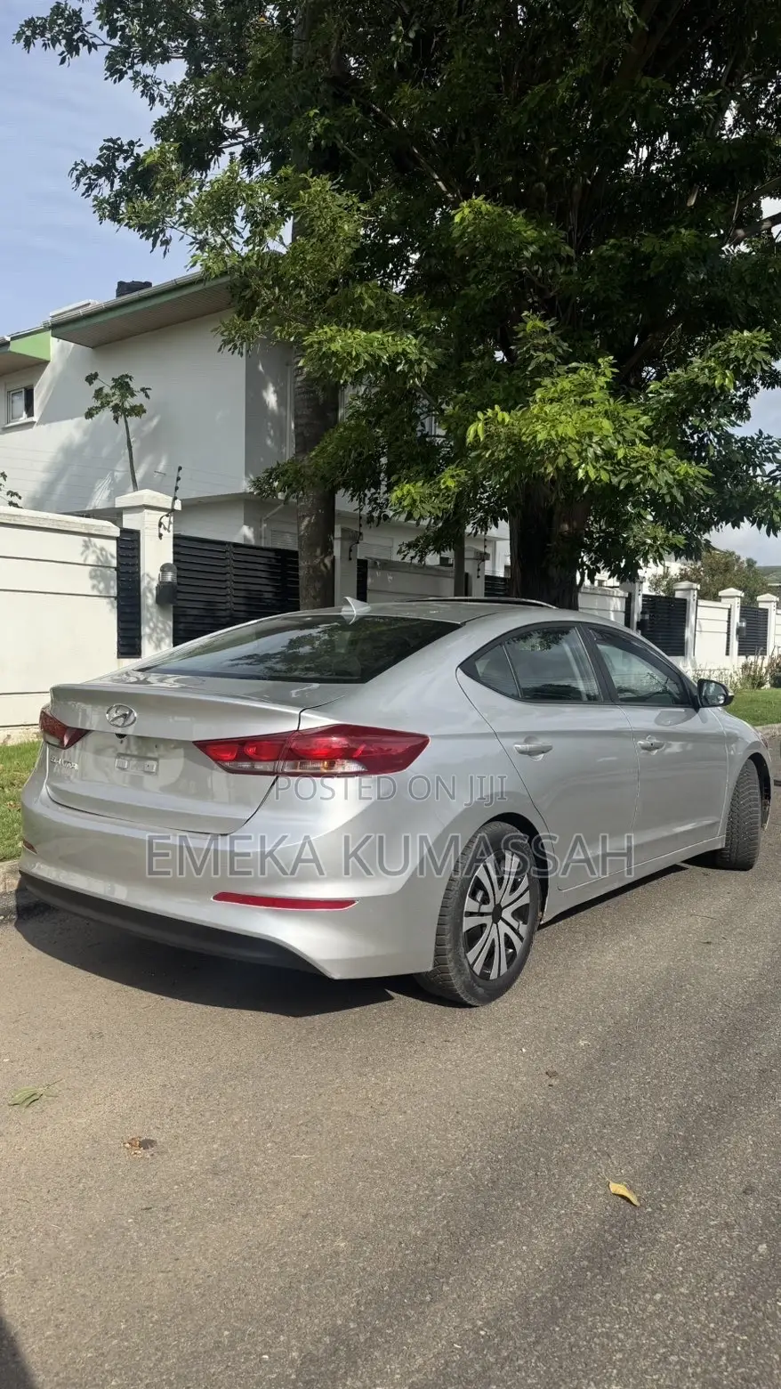 Hyundai Elantra Limited Sedan FWD (2.0L 4cyl 6A) 2017 Gray