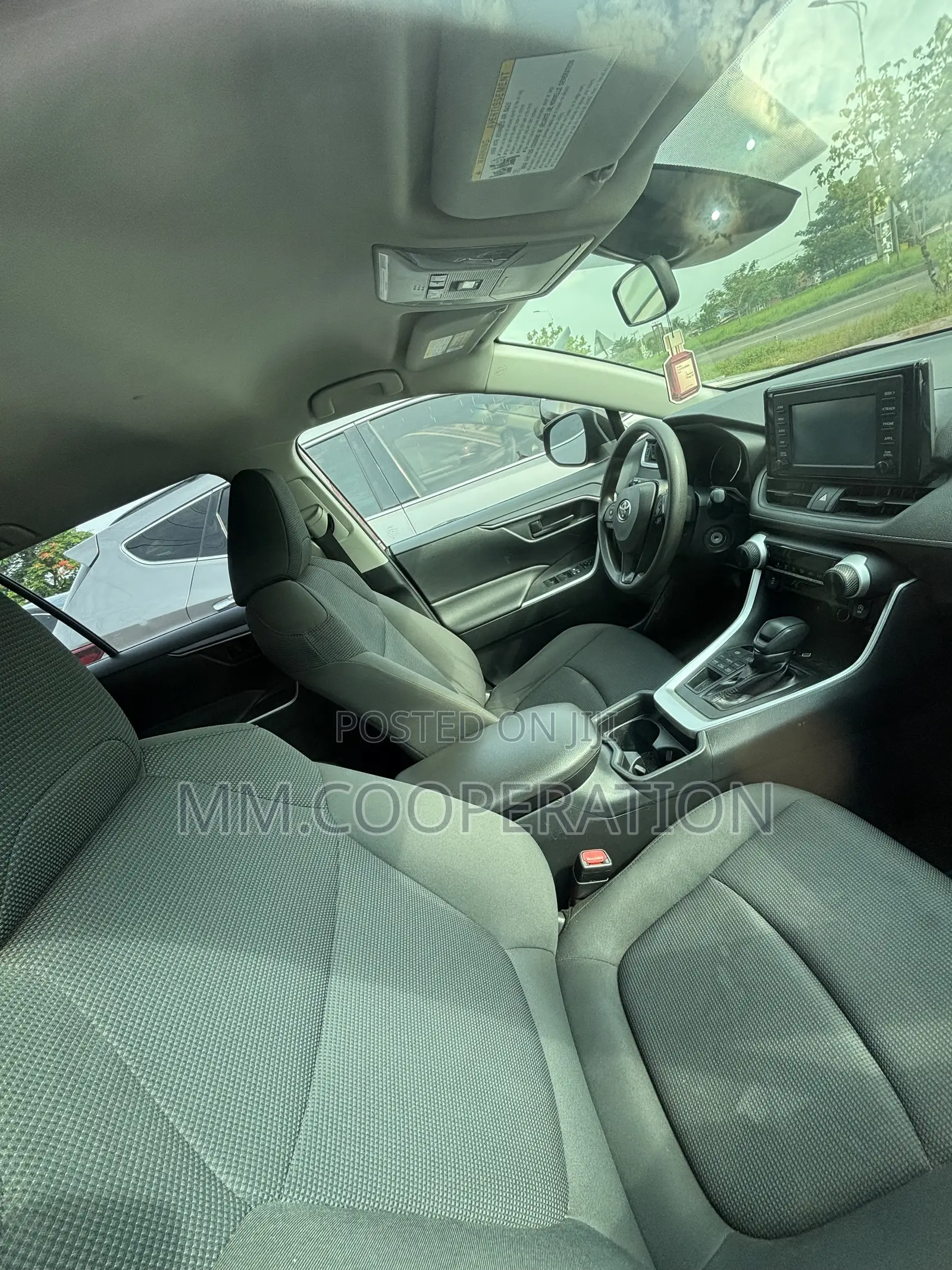 Toyota RAV4 LE AWD 2019 Red