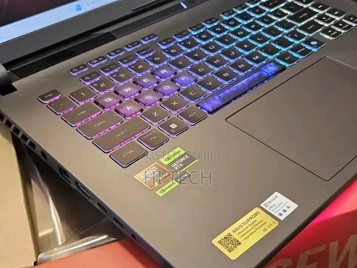 New Laptop Asus ROG Strix G17 16GB AMD Ryzen 9 SSD 512GB