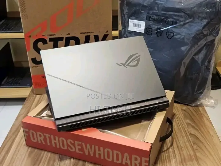 New Laptop Asus ROG Strix G17 16GB AMD Ryzen 9 SSD 512GB