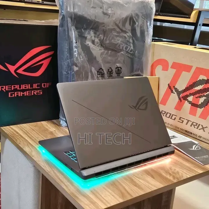 New Laptop Asus ROG Strix G17 16GB Intel Core Ultra 9 SSD 1T