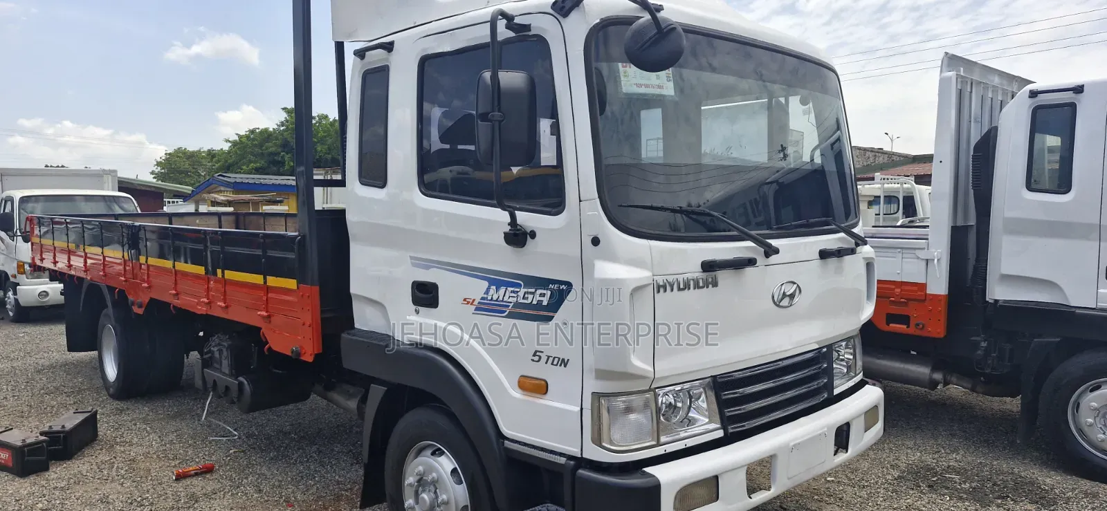 Hyundai 5 Ton 8hoes