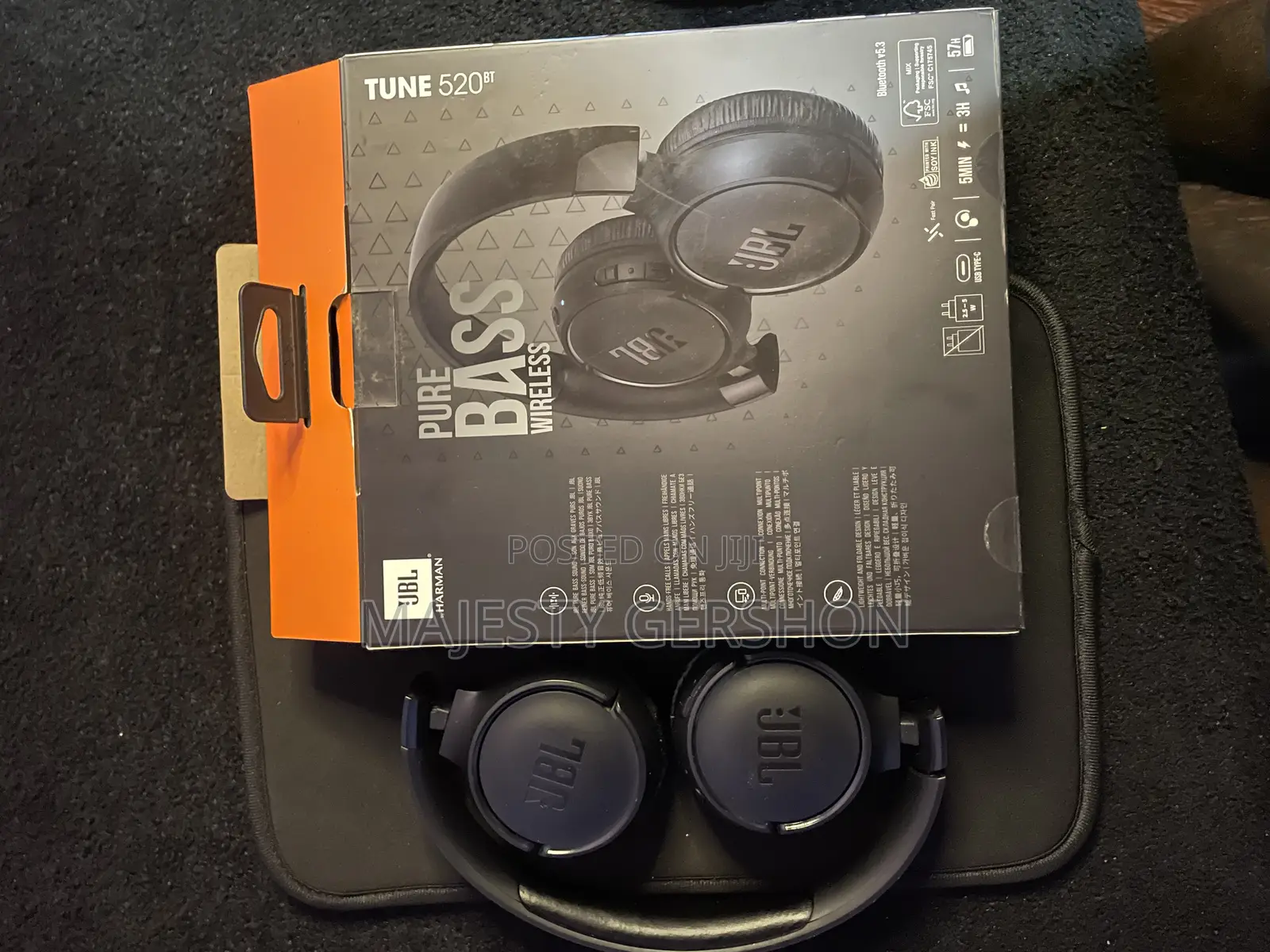 Jbl Tune 520 Headphones Slightly Used