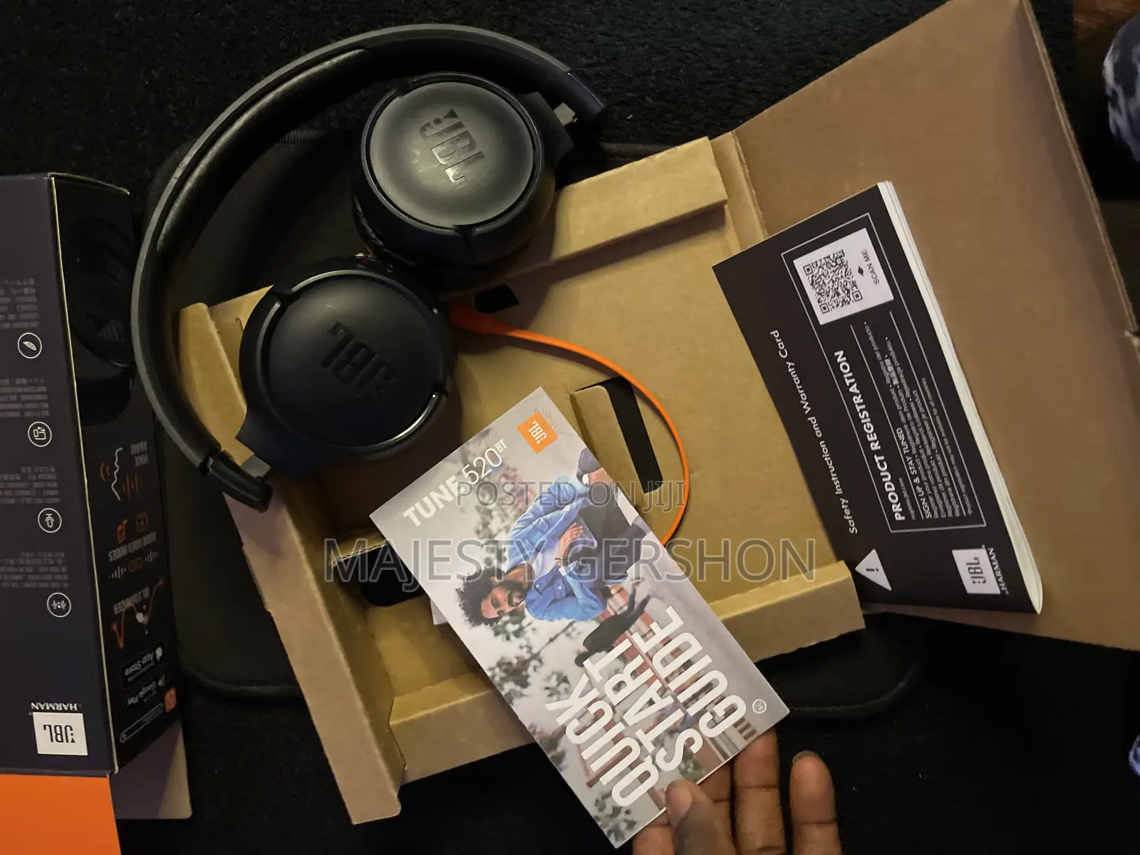 Jbl Tune 520 Headphones Slightly Used