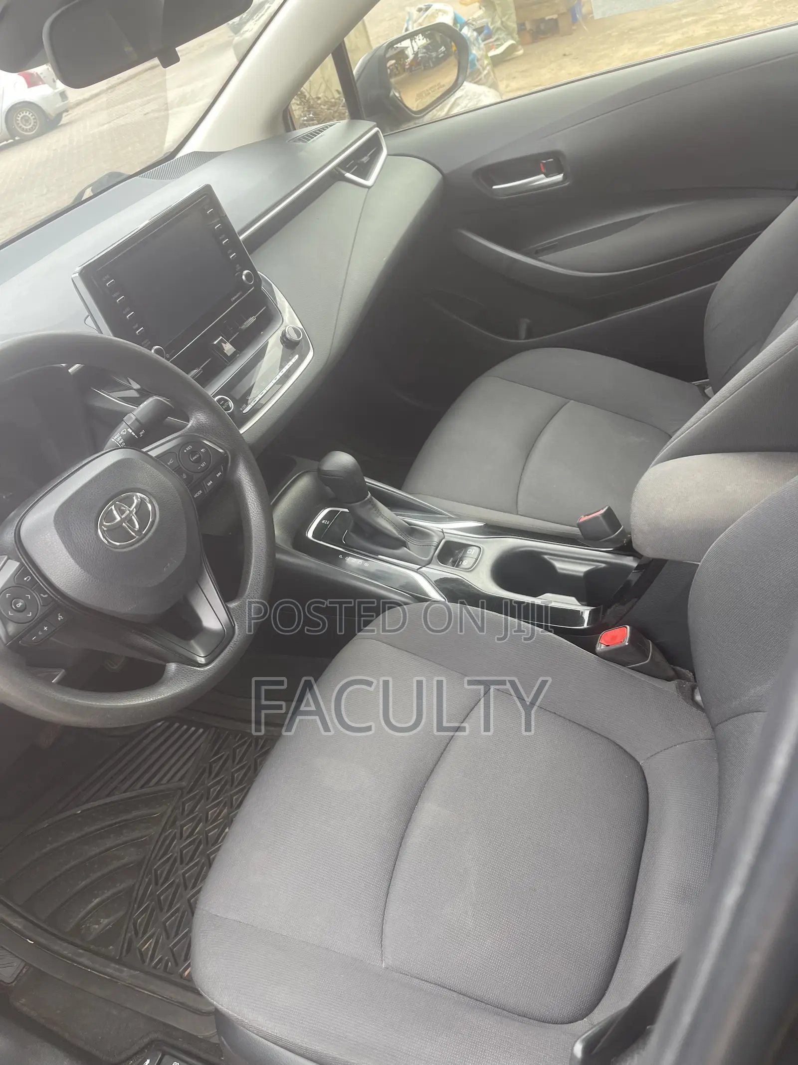 Toyota Corolla LE 2021 Black