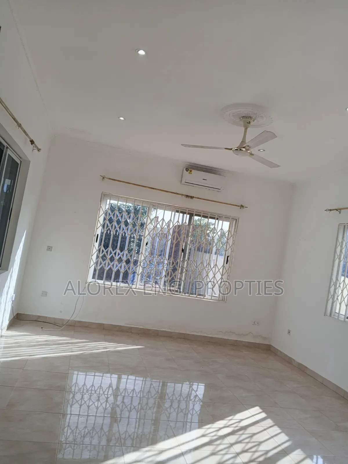 3bdrm House in Adenta Ashieyie, Frafraha for rent