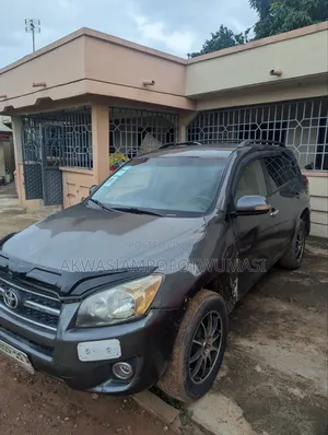 Toyota RAV4 2.0 VVT-i 2008 Green