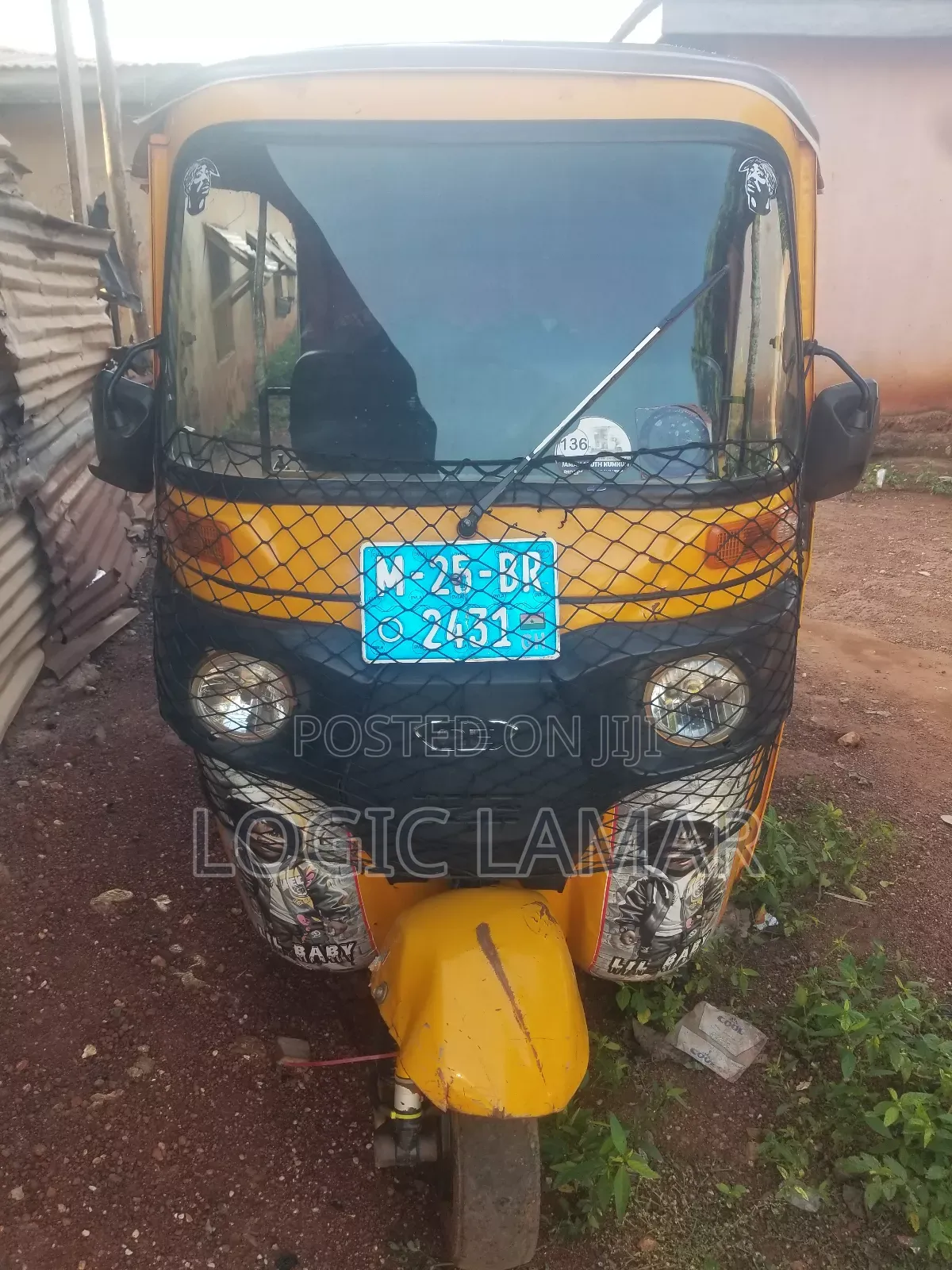 Bajaj RE 2025 Yellow