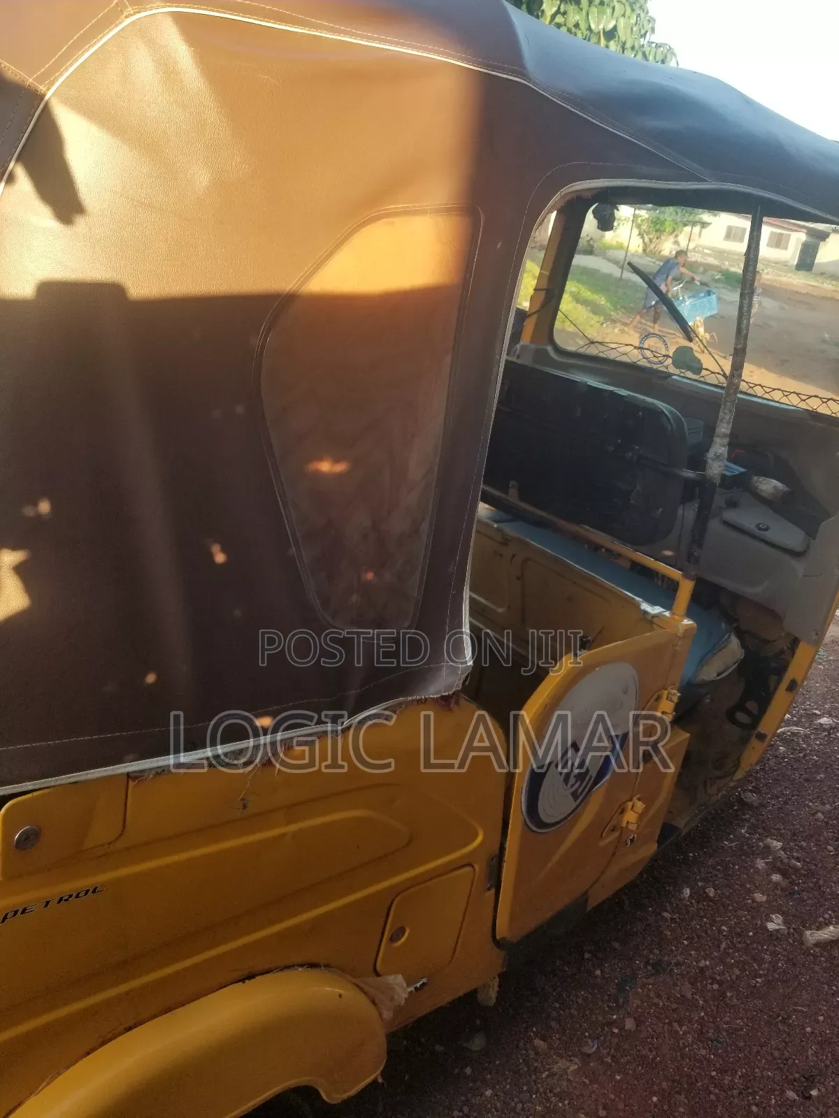 Bajaj RE 2025 Yellow