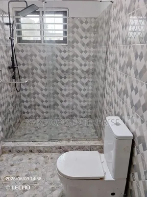 2bdrm Apartment in Sakwood Enterprise, Bawaleshie for rent