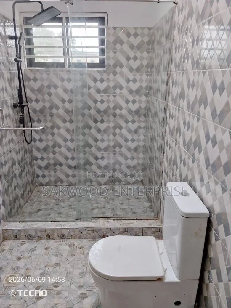 2bdrm Apartment in Sakwood Enterprise, Bawaleshie for rent