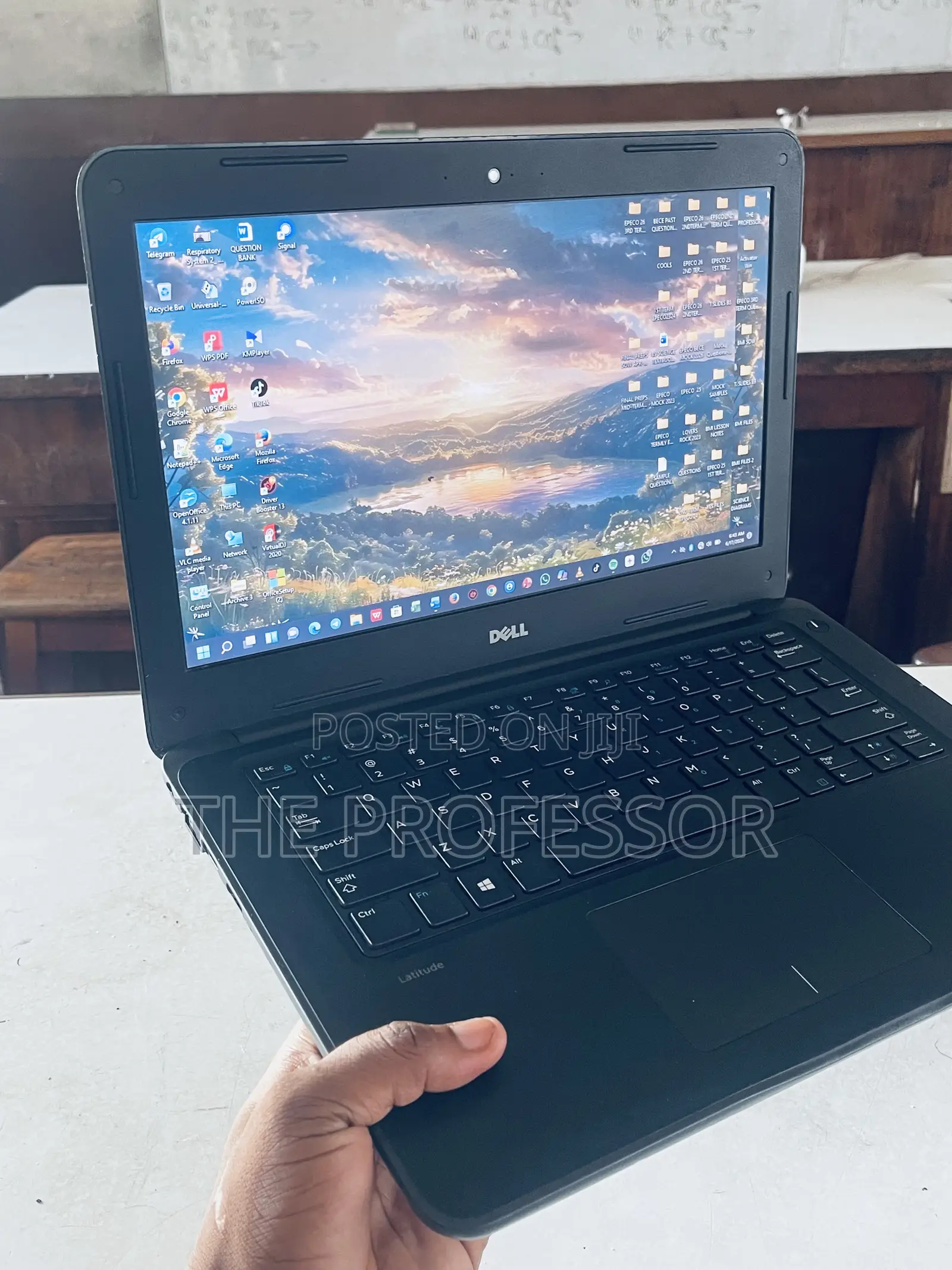Laptop Dell Latitude 3380 8GB Intel Core i3 SSD 320GB