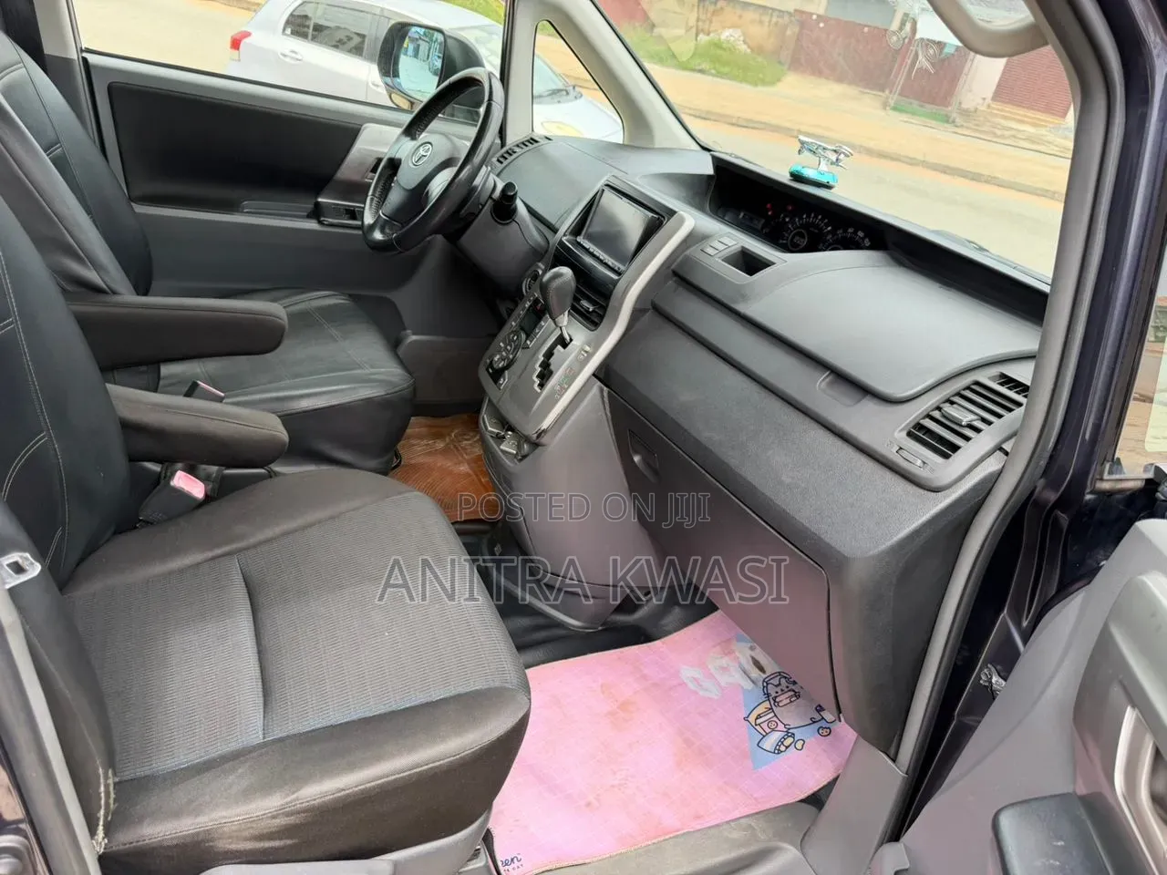 Toyota Voxy 2013 Black