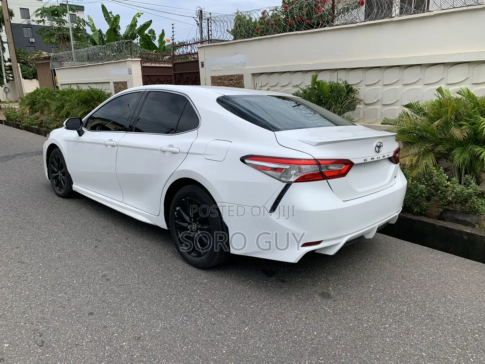 Toyota Camry 2020 White