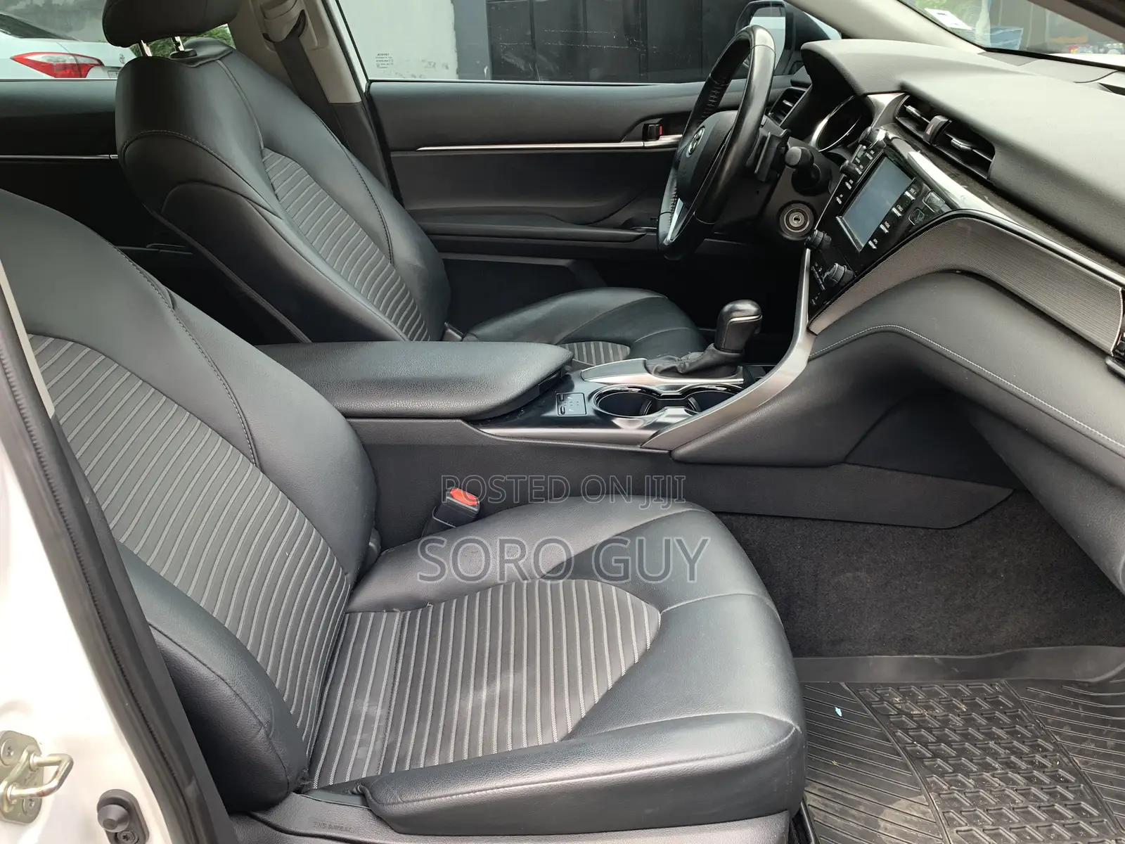 Toyota Camry 2020 White