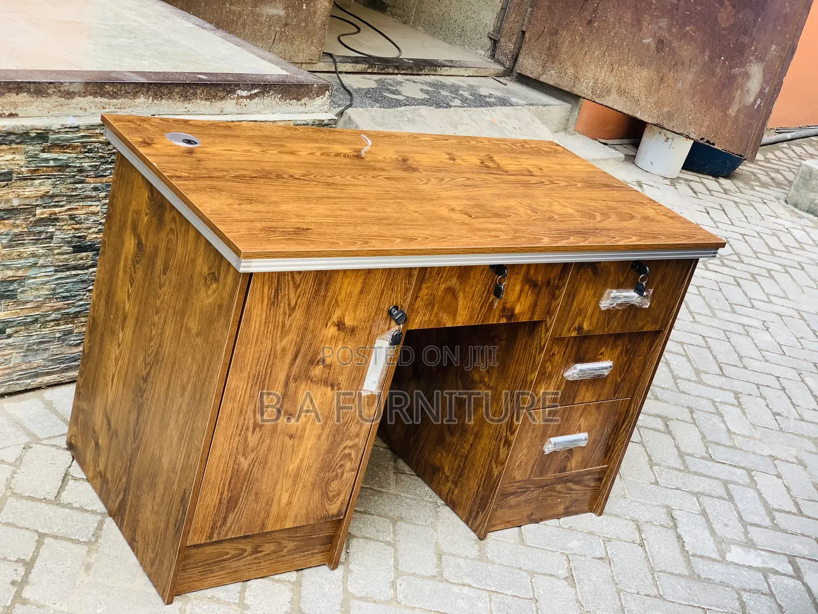 Office Desk