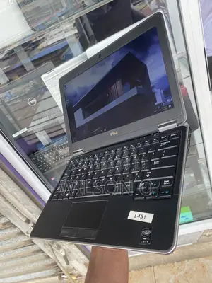 Laptop Dell Latitude E7240 8GB Intel Core i5 SSD 256GB