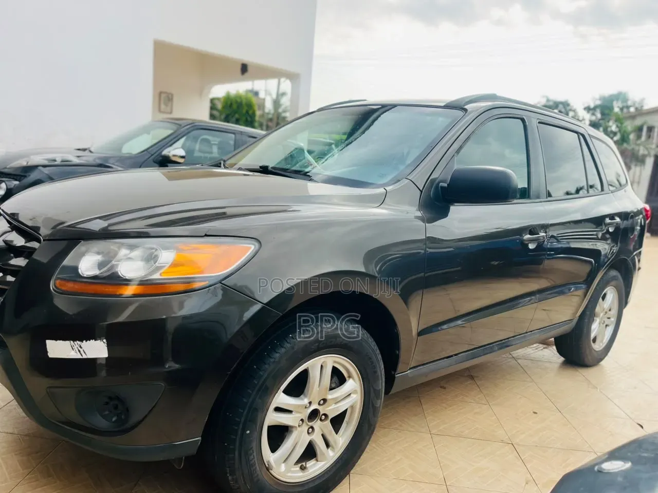 Hyundai Santa Fe 2011 Brown