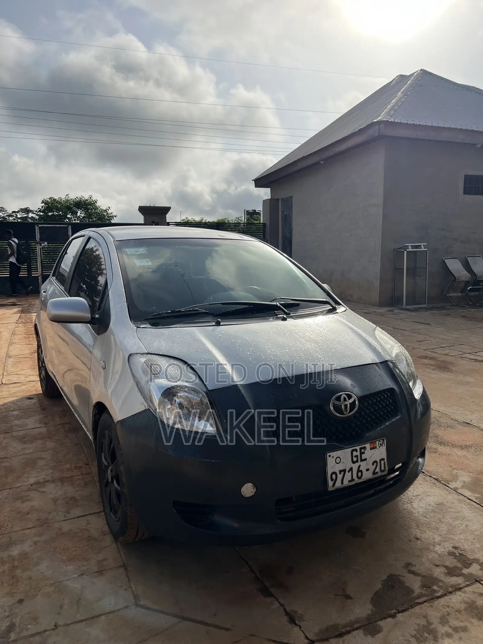 Toyota Vitz 1.5 FWD 3dr 2010 Silver