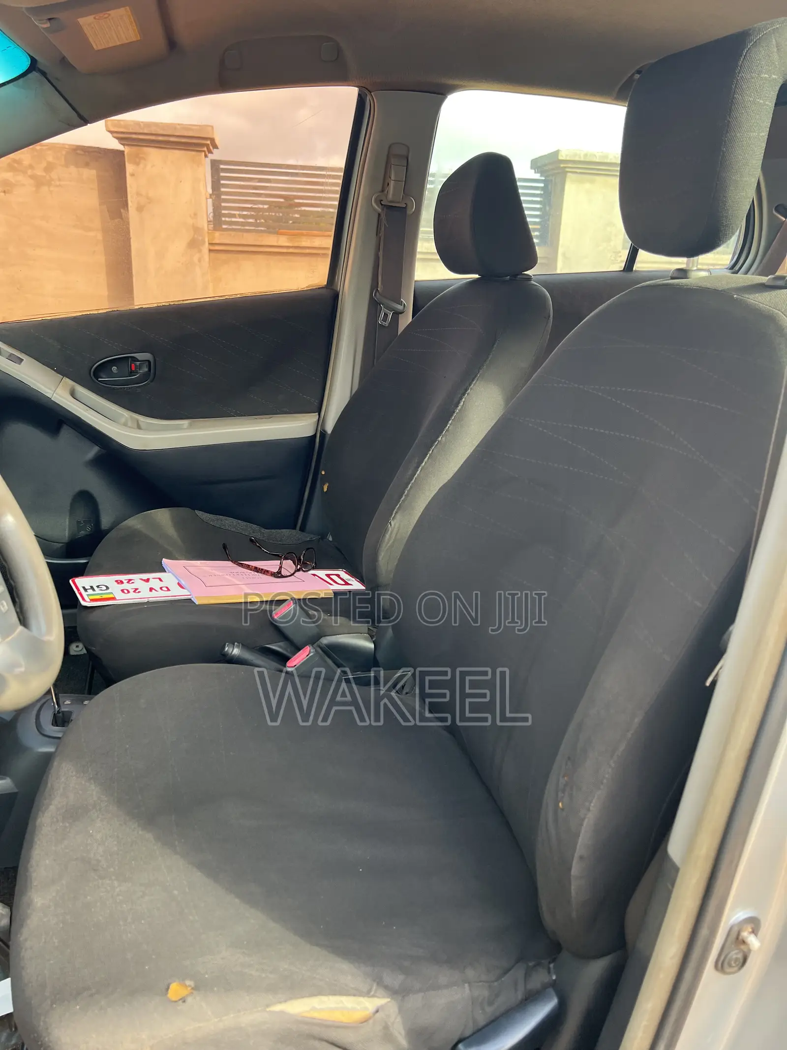 Toyota Vitz 1.5 FWD 3dr 2010 Silver