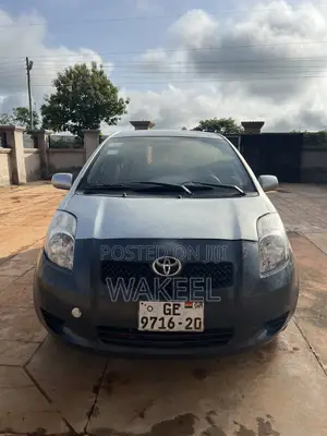 Toyota Vitz 1.5 FWD 3dr 2010 Silver