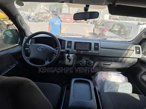 Toyota HiAce 2013 Grey