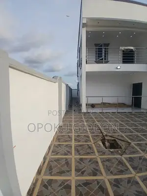 3bdrm Duplex in Macedonia, Amasaman for sale