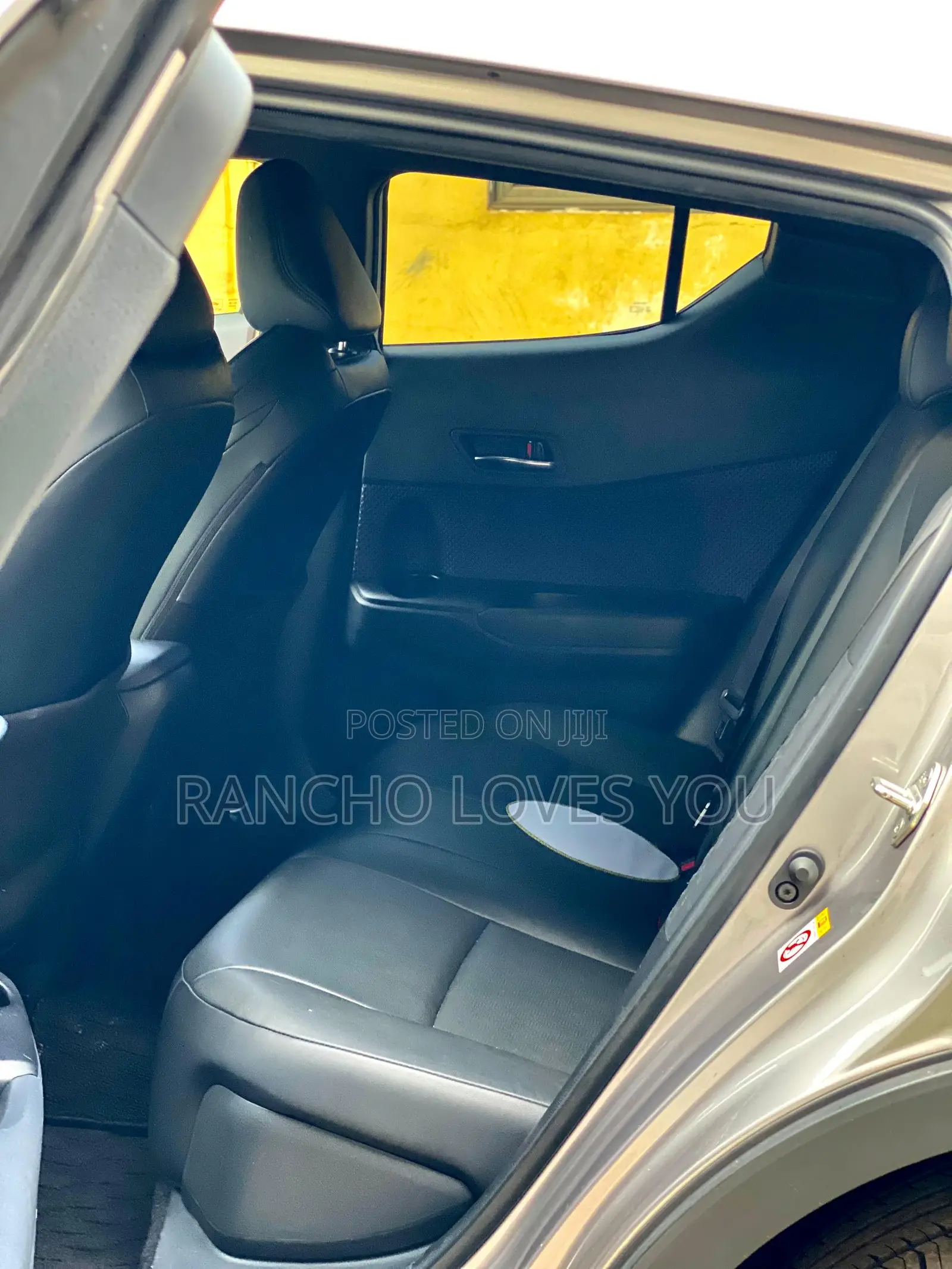 Toyota C-HR XLE Prermium FWD (2.0L 4cyl 2AM) 2018 Silver