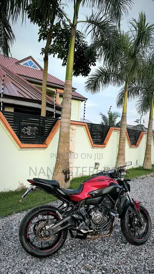 Yamaha FZ 2017 Red
