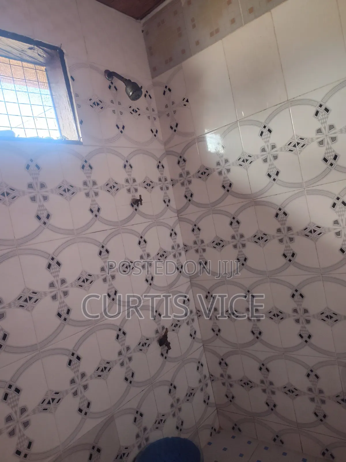 1bdrm Room & Parlour in Curtis'S Estate, Mallam for rent