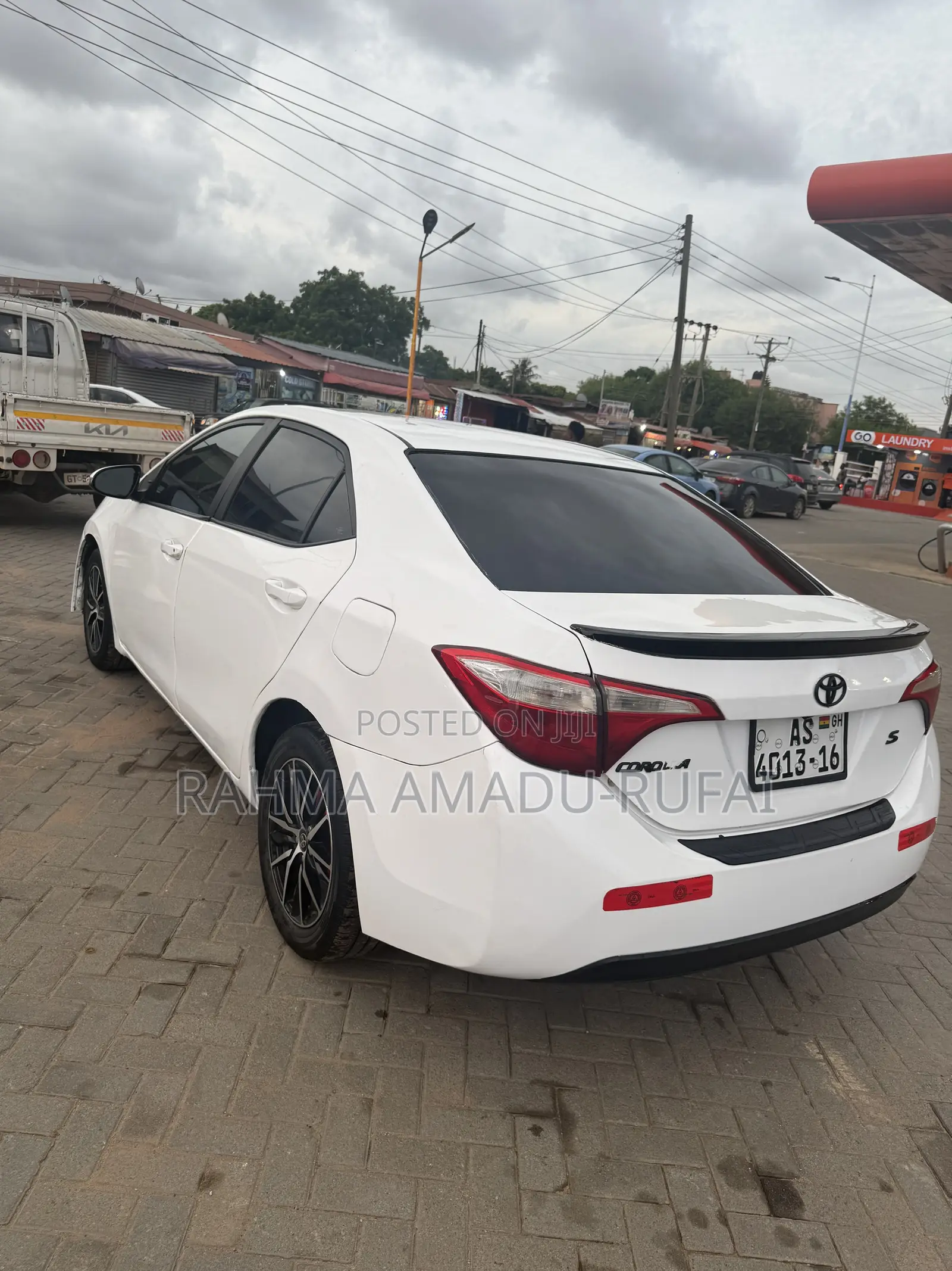 Toyota Corolla S 4dr Sedan (1.8L 4cyl CVT) 2015 White